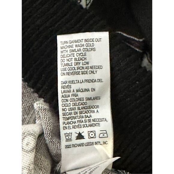 Disney Tim Burton’s Nightmare Before Christmas Black Character Print Knit Cozy S - Picture 6 of 13